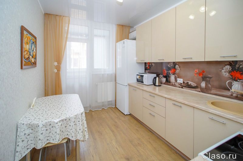 Продам 2-комнатную квартиру 57 м², 1/3 эт.